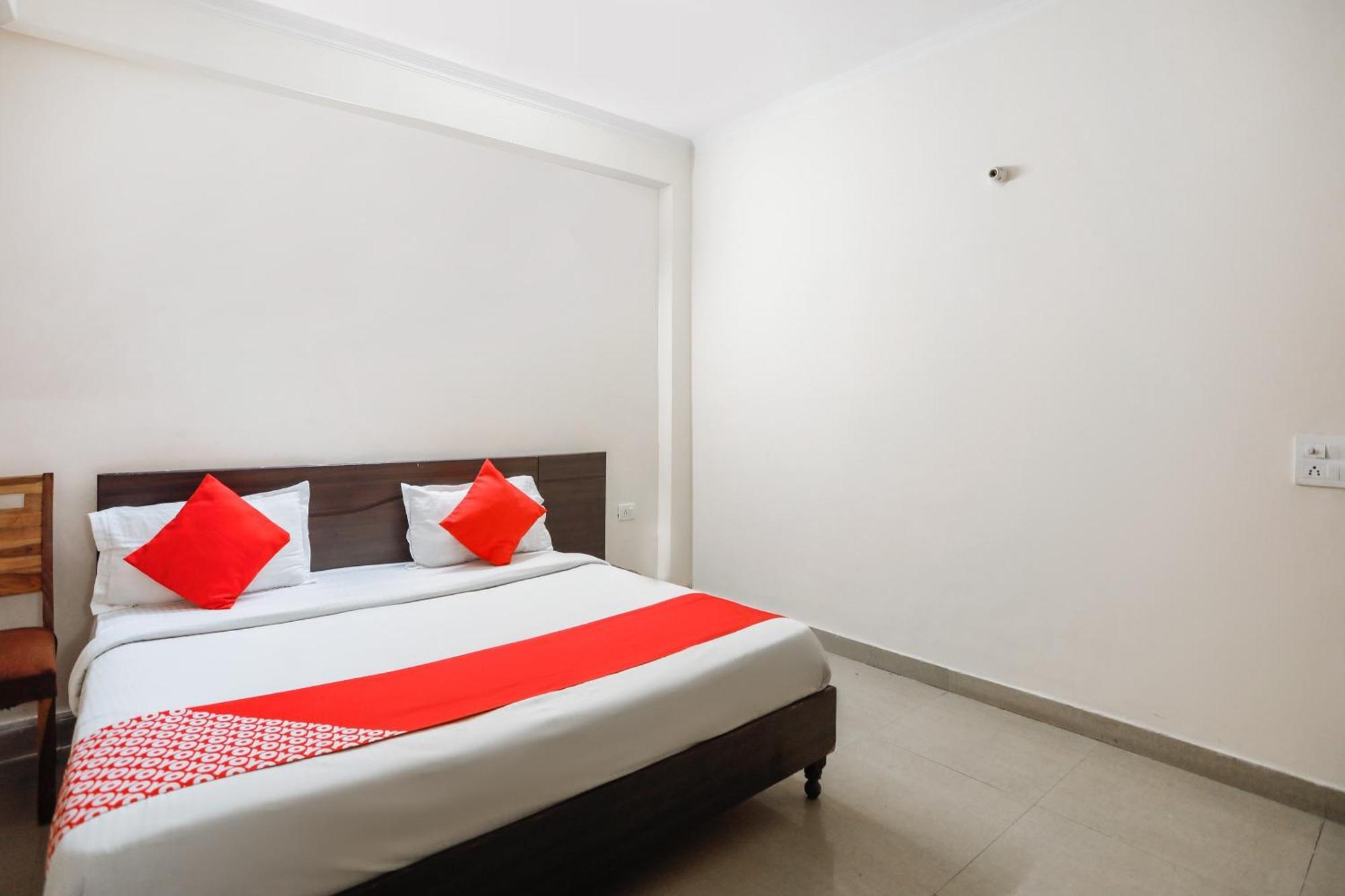Hotel O Av Residency Near Botanic Garden Of Indian Republic Noida Exterior photo