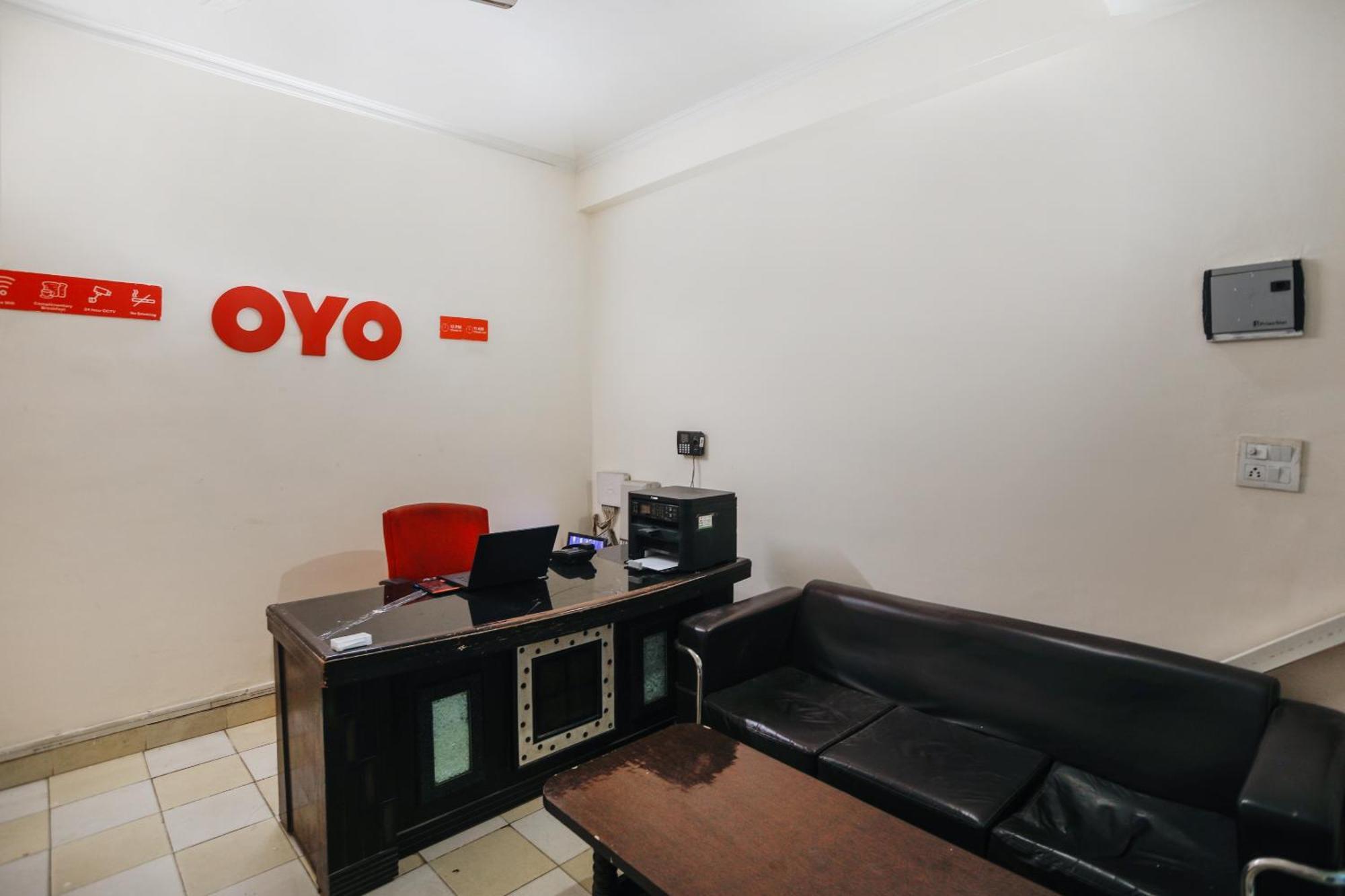 Hotel O Av Residency Near Botanic Garden Of Indian Republic Noida Exterior photo